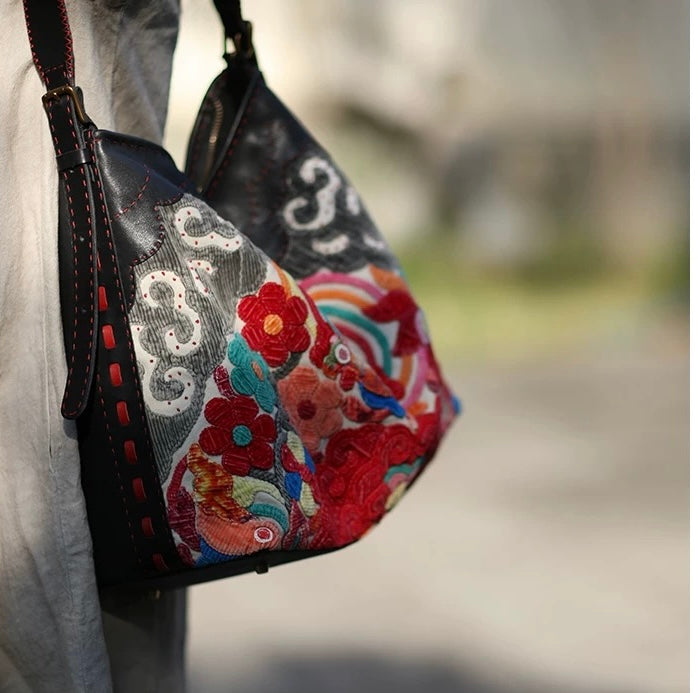 Summer Bloom | Vintage Yi Appliqué Hobo Bag