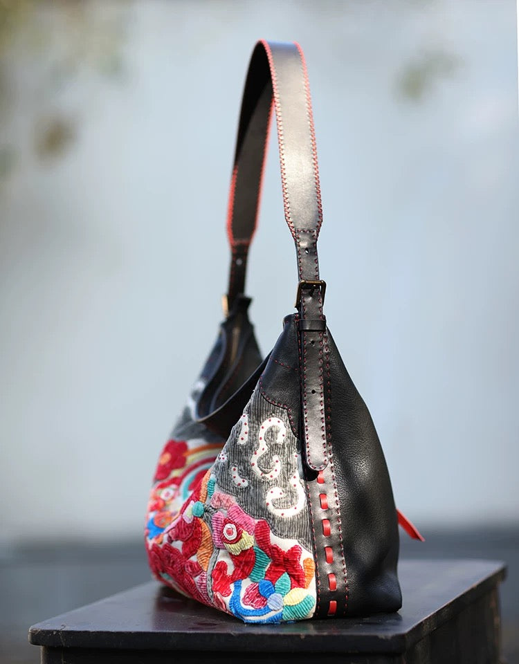 Summer Bloom | Vintage Yi Appliqué Hobo Bag