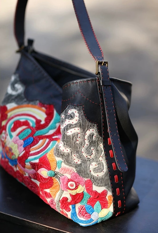Summer Bloom | Vintage Yi Appliqué Hobo Bag