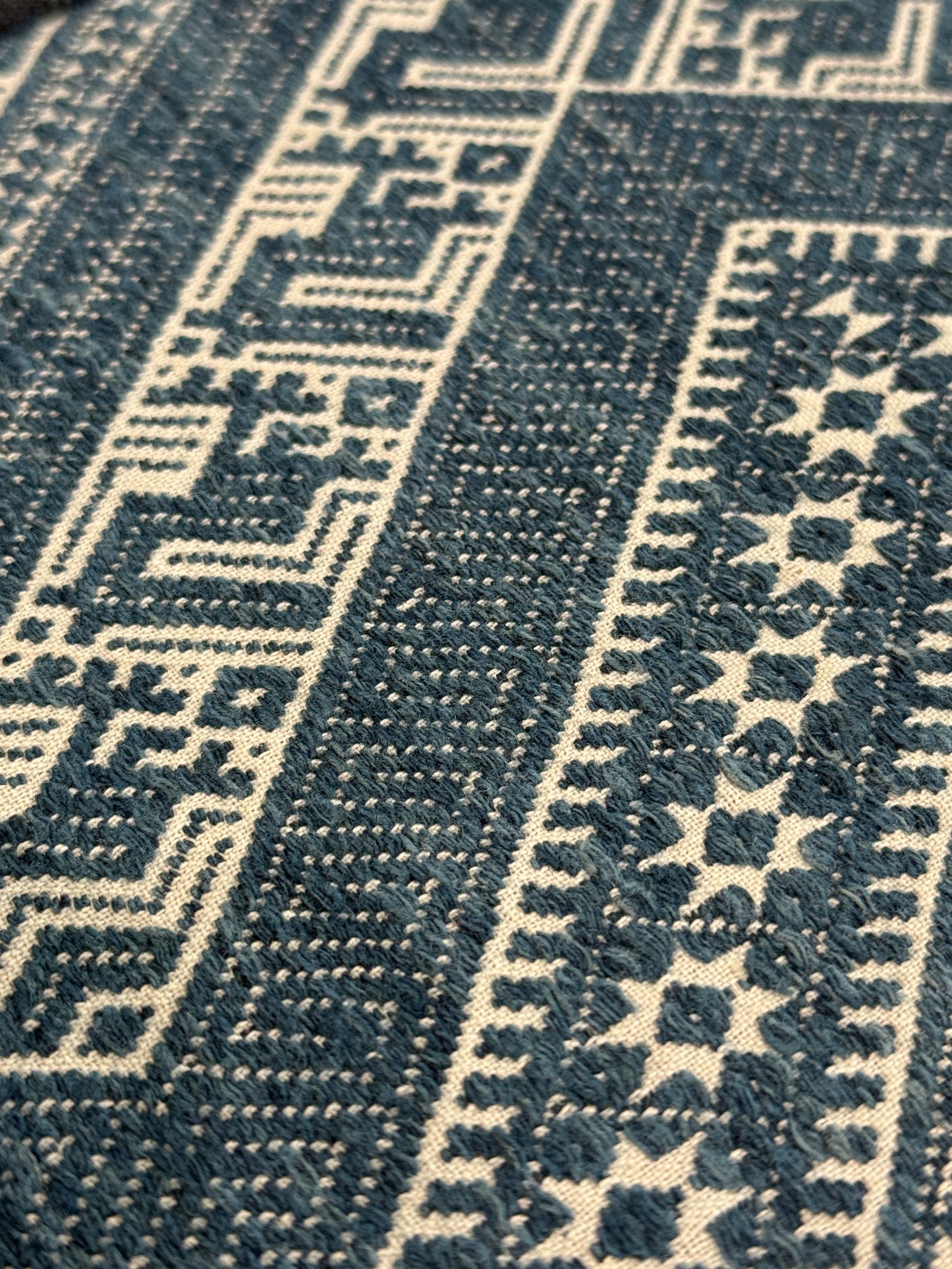 MOMENTUM | Vintage Indigo Geometric Runner & Table Mat
